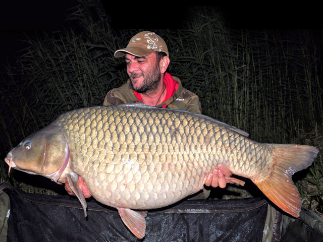 New PB and lake record on our fantastic HOT FISH boilies!!