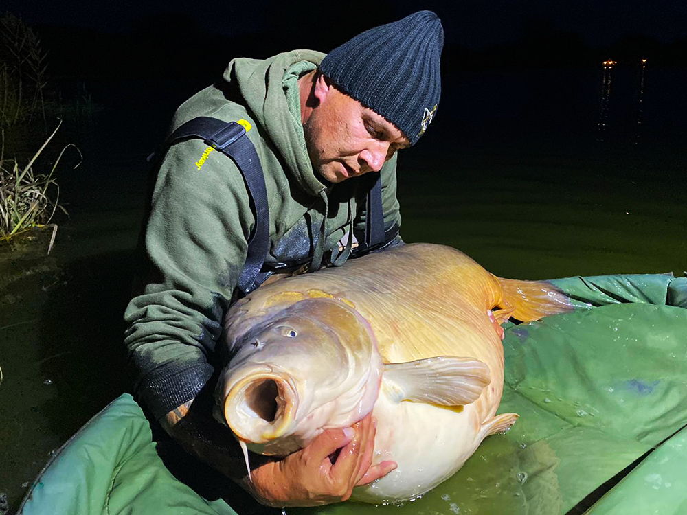 47,825kg - crapul de RECORD MONDIAL prins la HOT FISH!